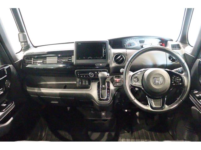 Ｎ－ＢＯＸカスタム Ｌターボ　ドライブレコーダー　ＥＴＣ　バックカメラ　両側電動スライドドア　ナビ　クリアランスソナー　クルーズコントロール　レーンアシスト　衝突被害軽減システム　オートライト　ＬＥＤヘッドランプ（2枚目）