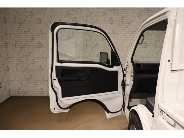 ハイゼットトラック スタンダード　４ＷＤ　ＡＴ　衝突被害軽減システム　クリアランスソナー　アイドリングストップ　ＥＳＣ　エアコン　運転席エアバッグ（8枚目）