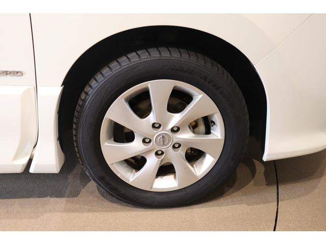 セレナ ハイウェイスター　Ｓ－ハイブリッド　ドライブレコーダー　ＥＴＣ　バックカメラ　ナビ　ＴＶ　クルーズコントロール　両側電動スライドドア　スマートキー　後席モニター　３列シート　ＣＶＴ　アルミホイール　ＣＤ　ＤＶＤ再生　ＵＳＢ（19枚目）