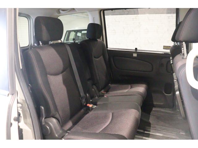 セレナ ハイウェイスター　Ｓ－ハイブリッド　ドライブレコーダー　ＥＴＣ　バックカメラ　ナビ　ＴＶ　クルーズコントロール　両側電動スライドドア　スマートキー　後席モニター　３列シート　ＣＶＴ　アルミホイール　ＣＤ　ＤＶＤ再生　ＵＳＢ（25枚目）