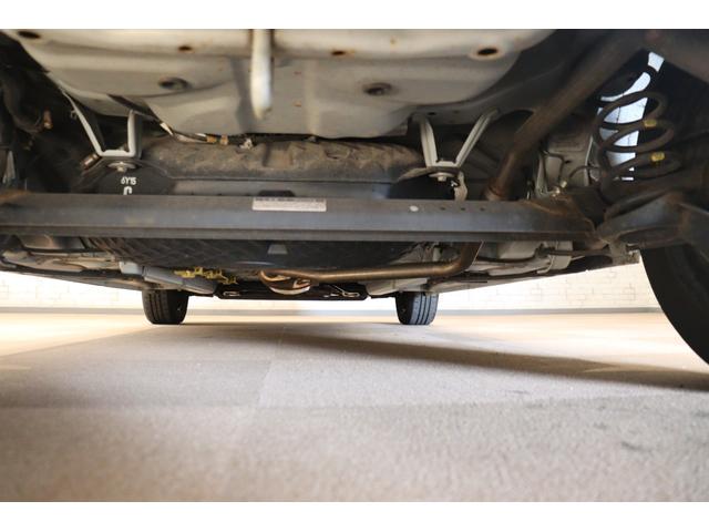 ムーヴキャンバス Ｘ　ＳＡＩＩ　両側スライドドア　衝突被害軽減システム　スマートキー　アイドリングストップ　ベンチシート　ＣＶＴ　盗難防止システム　ＡＢＳ　ＥＳＣ　衝突安全ボディ　エアコン　パワーステアリング　パワーウィンドウ（16枚目）