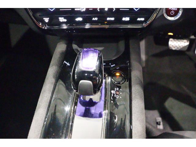 ヴェゼル ハイブリッドＲＳ・ホンダセンシング　ドライブレコーダー　ＥＴＣ　バックカメラ　クルーズコントロール　レーンアシスト　衝突被害軽減システム　ナビ　ＴＶ　オートライト　ＬＥＤヘッドランプ　アルミホイール　スマートキー　電動格納ミラー（8枚目）