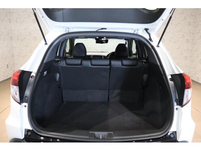 ヴェゼル ハイブリッドＲＳ・ホンダセンシング　ドライブレコーダー　ＥＴＣ　バックカメラ　クルーズコントロール　レーンアシスト　衝突被害軽減システム　ナビ　ＴＶ　オートライト　ＬＥＤヘッドランプ　アルミホイール　スマートキー　電動格納ミラー（18枚目）