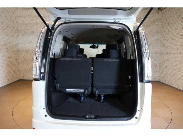 セレナ ハイウェイスター　Ｖセレ＋セーフティＩＩ　ＳＨＶ　ドライブレコーダー　ＥＴＣ　全周囲カメラ　ナビ　クリアランスソナー　クルーズコントロール　レーンアシスト　衝突被害軽減システム　両側電動スライドドア　ＬＥＤヘッドランプ　スマートキー（18枚目）