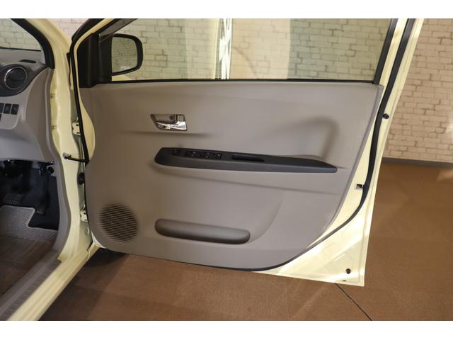 ピクシスエポック Ｘ　キーレスエントリー　アイドリングストップ　ＣＶＴ　盗難防止システム　ＡＢＳ　ＣＤ　ミュージックプレイヤー接続可　衝突安全ボディ　エアコン　パワーステアリング　パワーウィンドウ　運転席エアバッグ（32枚目）