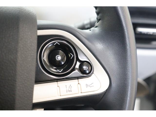 プリウス Sセーフティプラス ETC クリアランスソナー レーンアシスト クルーズコントロール パークアシスト 衝突被害軽減システム バックカメラ ナビ TV アルミホイール オートマチックハイビーム LEDヘッドランプ(10枚目)