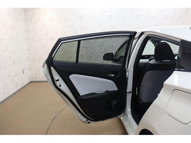 プリウス Sセーフティプラス ETC クリアランスソナー レーンアシスト クルーズコントロール パークアシスト 衝突被害軽減システム バックカメラ ナビ TV アルミホイール オートマチックハイビーム LEDヘッドランプ(31枚目)