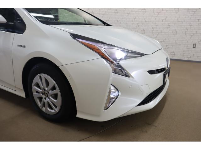 プリウス Sセーフティプラス ETC クリアランスソナー レーンアシスト クルーズコントロール パークアシスト 衝突被害軽減システム バックカメラ ナビ TV アルミホイール オートマチックハイビーム LEDヘッドランプ(32枚目)