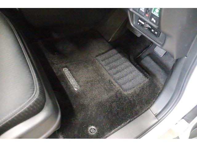 オデッセイハイブリッド ｅ：ＨＥＶアブソルート・ＥＸ　ハイブリッド　ドライブレコーダー　全周囲カメラ　ナビ　ＴＶ　両側電動スライドドア　クリアランスソナー　クルーズコントロール　レーンアシスト　パークアシスト　衝突被害軽減システム　オートライト（21枚目）