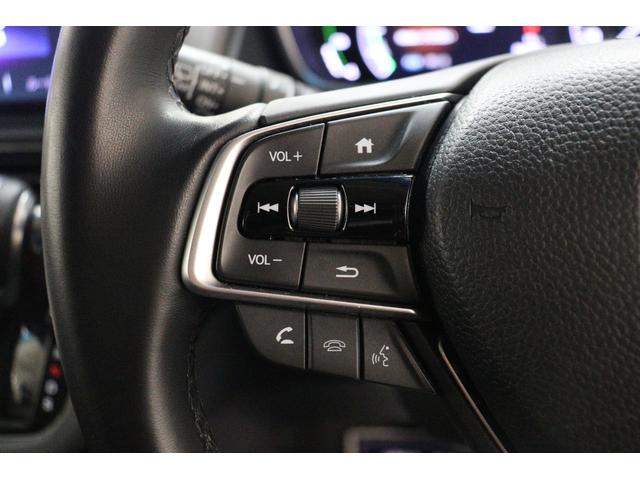 オデッセイハイブリッド ｅ：ＨＥＶアブソルート・ＥＸ　ハイブリッド　ドライブレコーダー　全周囲カメラ　ナビ　ＴＶ　両側電動スライドドア　クリアランスソナー　クルーズコントロール　レーンアシスト　パークアシスト　衝突被害軽減システム　オートライト（23枚目）