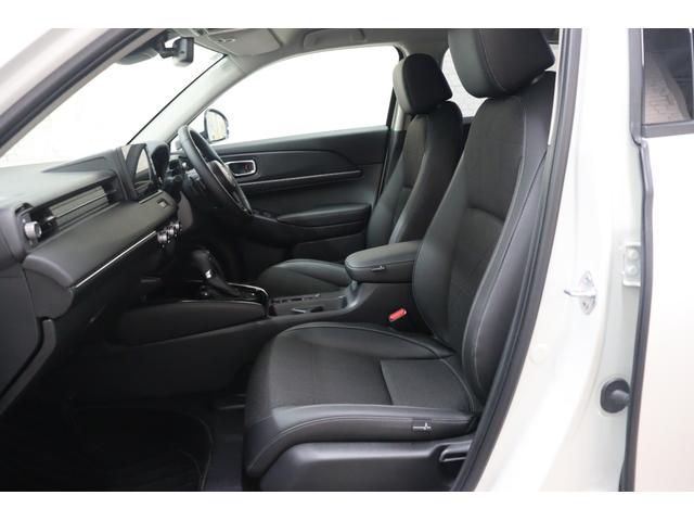 ヴェゼル ｅ：ＨＥＶ　Ｚ　バックカメラ　クリアランスソナー　クルーズコントロール　レーンアシスト　衝突被害軽減システム　ナビ　ＴＶ　オートライト　ＬＥＤヘッドランプ　電動リアゲート　アルミホイール　スマートキー（24枚目）