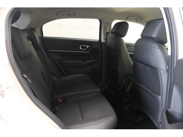 ヴェゼル ｅ：ＨＥＶ　Ｚ　バックカメラ　クリアランスソナー　クルーズコントロール　レーンアシスト　衝突被害軽減システム　ナビ　ＴＶ　オートライト　ＬＥＤヘッドランプ　電動リアゲート　アルミホイール　スマートキー（26枚目）