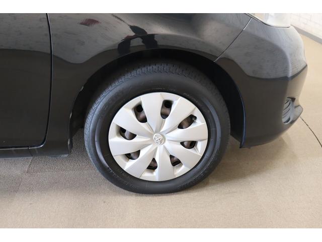 ヴィッツ Ｆ　スマイルエディション　ＥＴＣ　バックカメラ　ナビ　ＴＶ　スマートキー　電動格納ミラー　ＣＶＴ　盗難防止システム　衝突安全ボディ　ＡＢＳ　ＣＤ　ＤＶＤ再生　Ｂｌｕｅｔｏｏｔｈ　エアコン　パワーステアリング　パワーウィンドウ（20枚目）