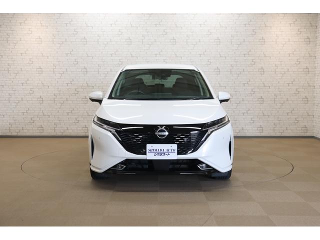 オーラ Ｇ　ＥＴＣ　全周囲カメラ　ナビ　ＴＶ　クリアランスソナー　衝突被害軽減システム　アルミホイール　ＬＥＤヘッドランプ　スマートキー　アイドリングストップ　ＣＶＴ　盗難防止システム　衝突安全ボディ　ＡＢＳ（12枚目）