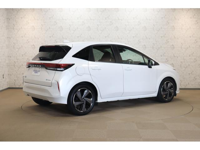 オーラ Ｇ　ＥＴＣ　全周囲カメラ　ナビ　ＴＶ　クリアランスソナー　衝突被害軽減システム　アルミホイール　ＬＥＤヘッドランプ　スマートキー　アイドリングストップ　ＣＶＴ　盗難防止システム　衝突安全ボディ　ＡＢＳ（15枚目）