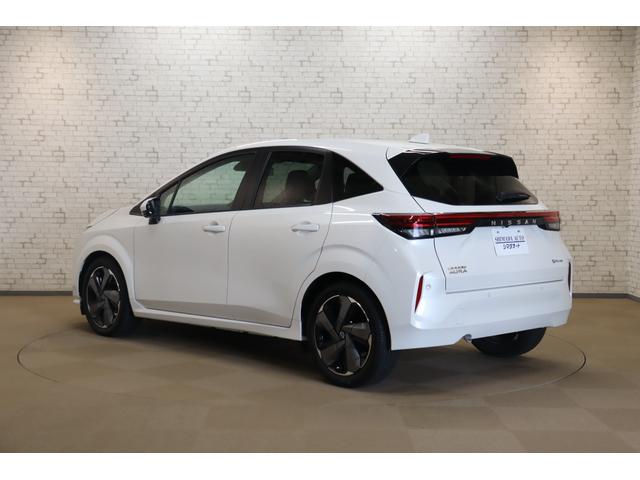 オーラ Ｇ　ＥＴＣ　全周囲カメラ　ナビ　ＴＶ　クリアランスソナー　衝突被害軽減システム　アルミホイール　ＬＥＤヘッドランプ　スマートキー　アイドリングストップ　ＣＶＴ　盗難防止システム　衝突安全ボディ　ＡＢＳ（17枚目）