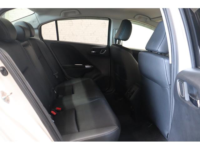 グレイス ハイブリッドＥＸ　ＥＴＣ　オートクルーズコントロール　衝突被害軽減システム　バックカメラ　ナビ　ＴＶ　アルミホイール　オートライト　ＬＥＤヘッドランプ　ＡＴ　シートヒーター　スマートキー　盗難防止システム　ＣＤ（27枚目）