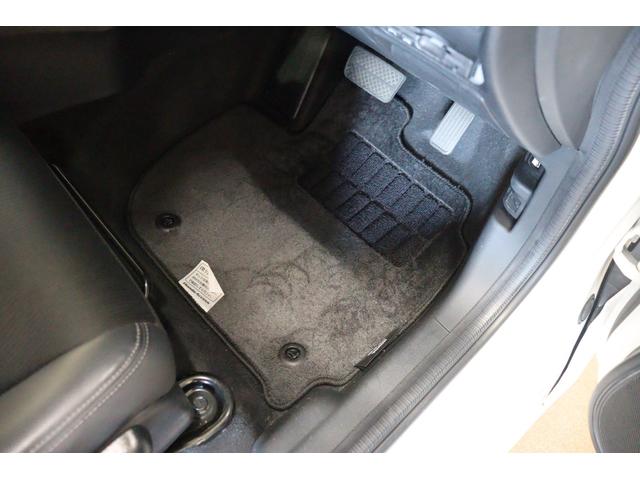 グレイス ハイブリッドＥＸ　ＥＴＣ　オートクルーズコントロール　衝突被害軽減システム　バックカメラ　ナビ　ＴＶ　アルミホイール　オートライト　ＬＥＤヘッドランプ　ＡＴ　シートヒーター　スマートキー　盗難防止システム　ＣＤ（28枚目）