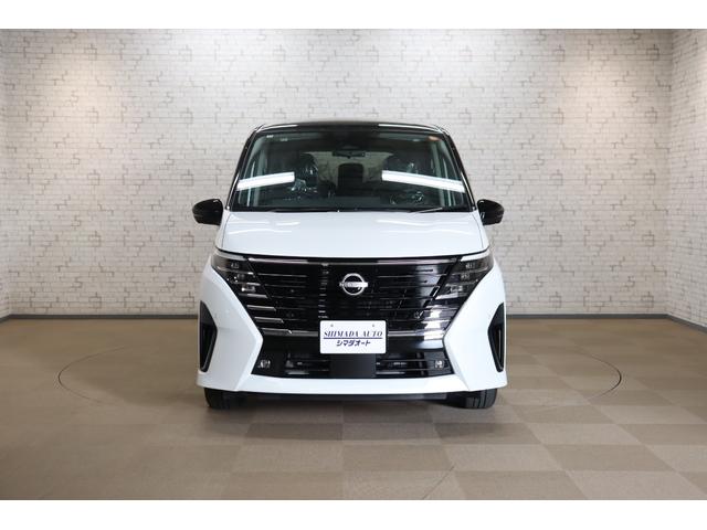 セレナ ｅ－パワー　ハイウェイスターＶ　全周囲カメラ　ナビ　ＴＶ　クリアランスソナー　クルーズコントロール　衝突被害軽減システム　両側電動スライドドア　ＬＥＤヘッドランプ　スマートキー　シートヒーター　後席モニター　３列シート　ＣＶＴ（12枚目）