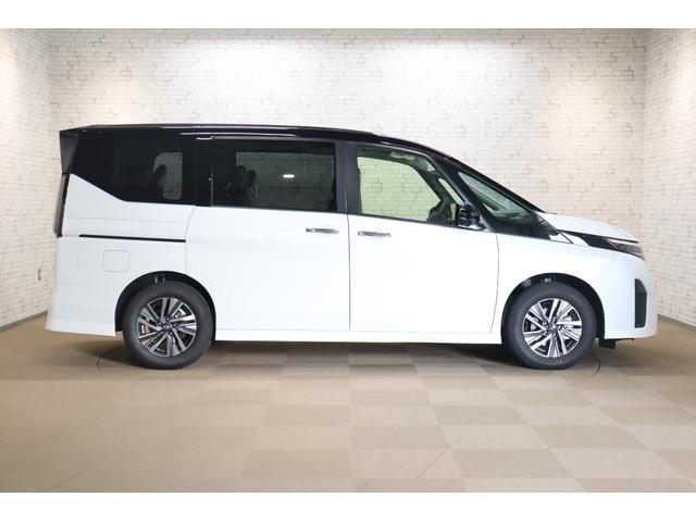 セレナ ｅ－パワー　ハイウェイスターＶ　全周囲カメラ　ナビ　ＴＶ　クリアランスソナー　クルーズコントロール　衝突被害軽減システム　両側電動スライドドア　ＬＥＤヘッドランプ　スマートキー　シートヒーター　後席モニター　３列シート　ＣＶＴ（14枚目）