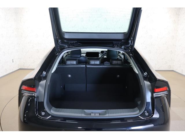 プリウス Z 全周囲カメラ ナビ TV クリアランスソナー クルーズコントロール レーンアシスト パークアシスト 衝突被害軽減システム アルミホイール オートマチックハイビーム オートライト(18枚目)