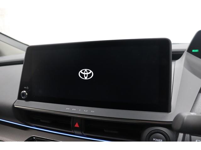 プリウス Ｚ　クリアランスソナー　レーンアシスト　クルーズコントロール　衝突被害軽減システム　全周囲カメラ　ナビ　ＴＶ　アルミホイール　オートマチックハイビーム　ＬＥＤヘッドランプ　ＣＶＴ　シートヒーター（5枚目）