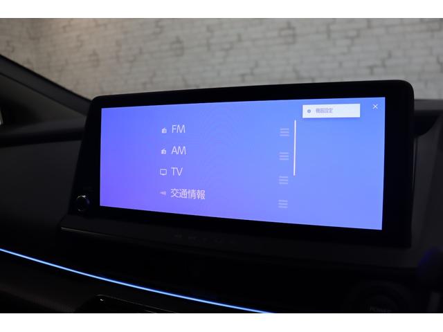 プリウス Ｚ　クリアランスソナー　レーンアシスト　クルーズコントロール　衝突被害軽減システム　全周囲カメラ　ナビ　ＴＶ　アルミホイール　オートマチックハイビーム　ＬＥＤヘッドランプ　ＣＶＴ　シートヒーター（8枚目）