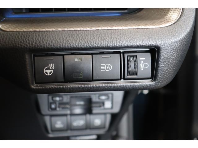 プリウス Ｚ　クリアランスソナー　レーンアシスト　クルーズコントロール　衝突被害軽減システム　全周囲カメラ　ナビ　ＴＶ　アルミホイール　オートマチックハイビーム　ＬＥＤヘッドランプ　ＣＶＴ　シートヒーター（11枚目）