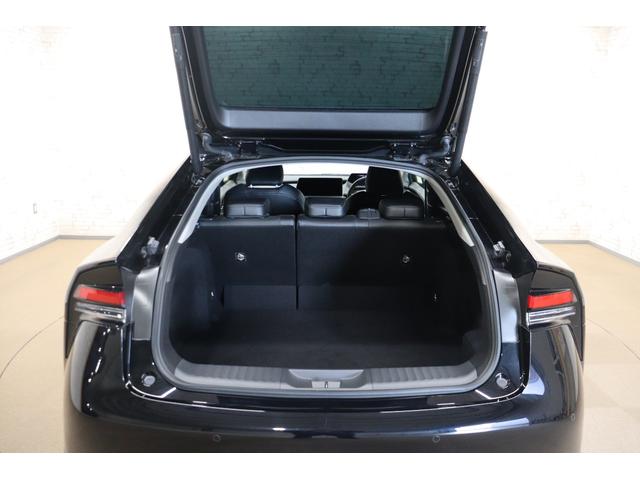 プリウス Ｚ　クリアランスソナー　レーンアシスト　クルーズコントロール　衝突被害軽減システム　全周囲カメラ　ナビ　ＴＶ　アルミホイール　オートマチックハイビーム　ＬＥＤヘッドランプ　ＣＶＴ　シートヒーター（24枚目）