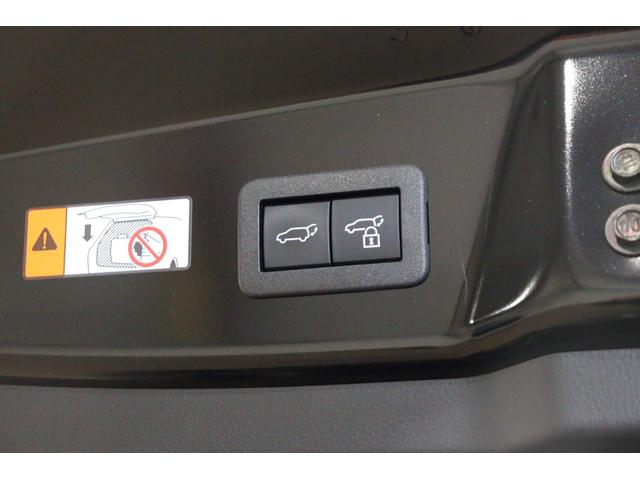 プリウス Ｚ　クリアランスソナー　レーンアシスト　クルーズコントロール　衝突被害軽減システム　全周囲カメラ　ナビ　ＴＶ　アルミホイール　オートマチックハイビーム　ＬＥＤヘッドランプ　ＣＶＴ　シートヒーター（25枚目）