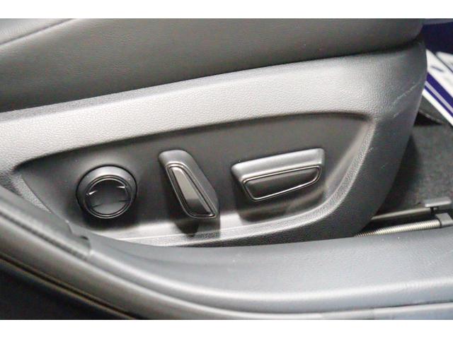 プリウス Ｚ　クリアランスソナー　レーンアシスト　クルーズコントロール　衝突被害軽減システム　全周囲カメラ　ナビ　ＴＶ　アルミホイール　オートマチックハイビーム　ＬＥＤヘッドランプ　ＣＶＴ　シートヒーター（29枚目）