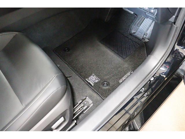 プリウス Ｚ　クリアランスソナー　レーンアシスト　クルーズコントロール　衝突被害軽減システム　全周囲カメラ　ナビ　ＴＶ　アルミホイール　オートマチックハイビーム　ＬＥＤヘッドランプ　ＣＶＴ　シートヒーター（30枚目）