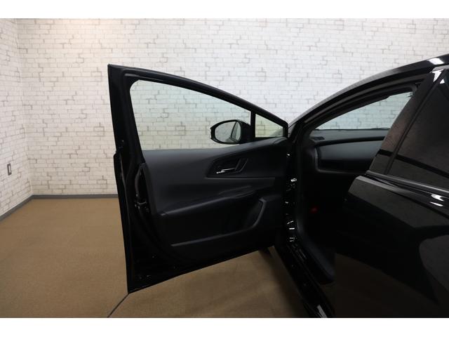 プリウス Ｚ　クリアランスソナー　レーンアシスト　クルーズコントロール　衝突被害軽減システム　全周囲カメラ　ナビ　ＴＶ　アルミホイール　オートマチックハイビーム　ＬＥＤヘッドランプ　ＣＶＴ　シートヒーター（32枚目）