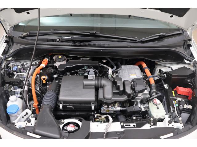 フィット e:HEVホーム バックカメラ クリアランスソナー クルーズコントロール レーンアシスト 衝突被害軽減システム LEDヘッドランプ スマートキー CVT 盗難防止システム 衝突安全ボディ ABS ESC USB(20枚目)