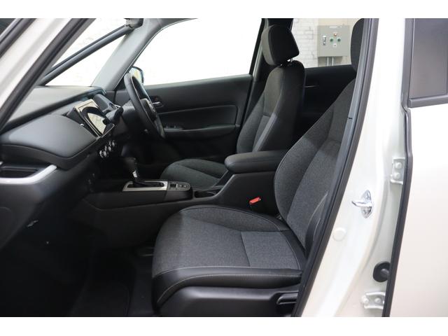 フィット e:HEVホーム バックカメラ クリアランスソナー クルーズコントロール レーンアシスト 衝突被害軽減システム LEDヘッドランプ スマートキー CVT 盗難防止システム 衝突安全ボディ ABS ESC USB(23枚目)