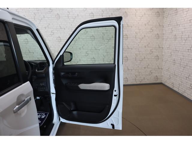 ムーヴ Ｘ　全周囲カメラ　両側スライド・片側電動　ＴＶ　クリアランスソナー　衝突被害軽減システム　ＬＥＤヘッドランプ　スマートキー　アイドリングストップ　電動格納ミラー　ベンチシート　ＣＶＴ　盗難防止システム（25枚目）