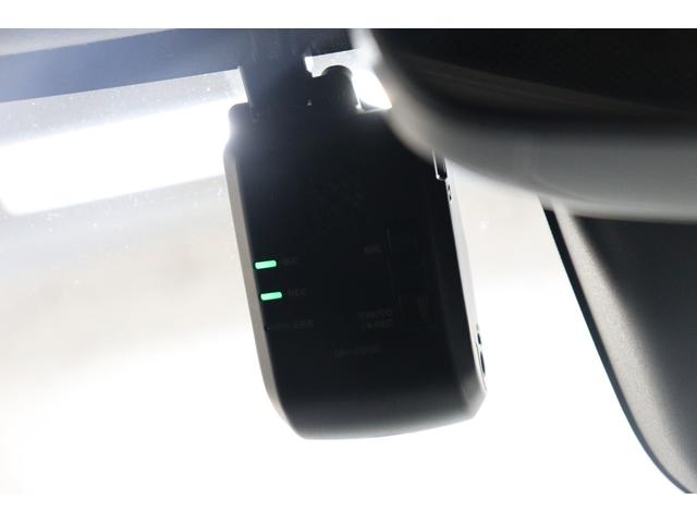 ヴェゼル ｅ：ＨＥＶ　Ｚ　ドライブレコーダー　バックカメラ　クリアランスソナー　クルーズコントロール　レーンアシスト　衝突被害軽減システム　ナビ　ＴＶ　オートライト　ＬＥＤヘッドランプ　電動リアゲート　アルミホイール（10枚目）