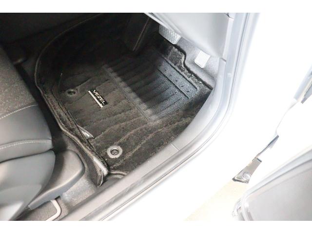 ヴェゼル ｅ：ＨＥＶ　Ｚ　ドライブレコーダー　バックカメラ　クリアランスソナー　クルーズコントロール　レーンアシスト　衝突被害軽減システム　ナビ　ＴＶ　オートライト　ＬＥＤヘッドランプ　電動リアゲート　アルミホイール（23枚目）