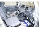 ＫＣエアコン・パワステ　４ＷＤ　マニュアルエアコン　パワーステアリング　運転席エアバッグ　助手席エアバッグ　ラジオ(8枚目)