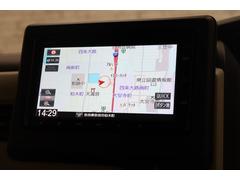 �ʥ��դ���ι�Ԥ�ɥ饤�֤�ڤ����ҤȻ������Ƥ�ƻ�Ǥ��¤����Ȥʤ����������Ȥ��Ƥ���ޤ��� 3