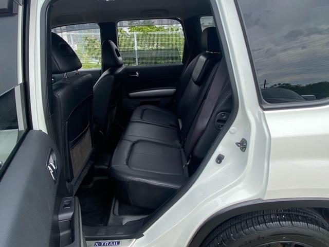 エクストレイル ２０Ｘｔｔ　４ＷＤ　ＥＴＣ　バックカメラ　オートクルーズコントロール　ＴＶ　オートライト　ＨＩＤ　アルミホイール　スマートキー　電動格納ミラー　シートヒーター　ＣＶＴ　盗難防止システム　衝突安全ボディ　ＣＤ（35枚目）