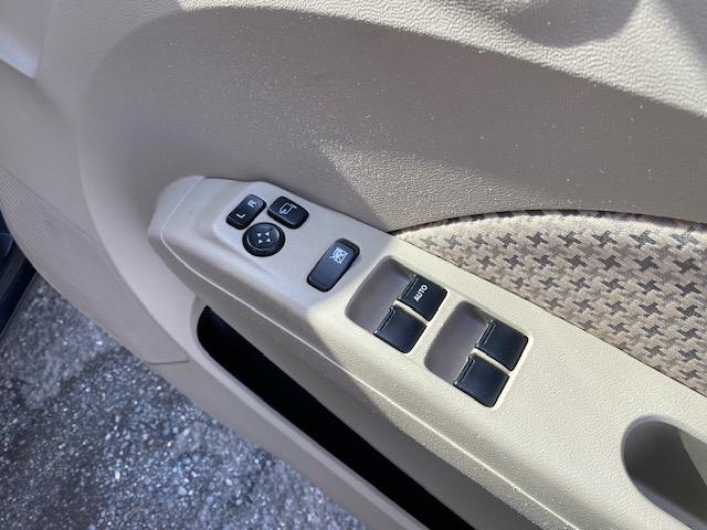 キャロル ＧＳ　電動格納ミラー　ＡＴ　盗難防止システム　ＡＢＳ　ＣＤ　衝突安全ボディ　エアコン　パワーステアリング　パワーウィンドウ（6枚目）