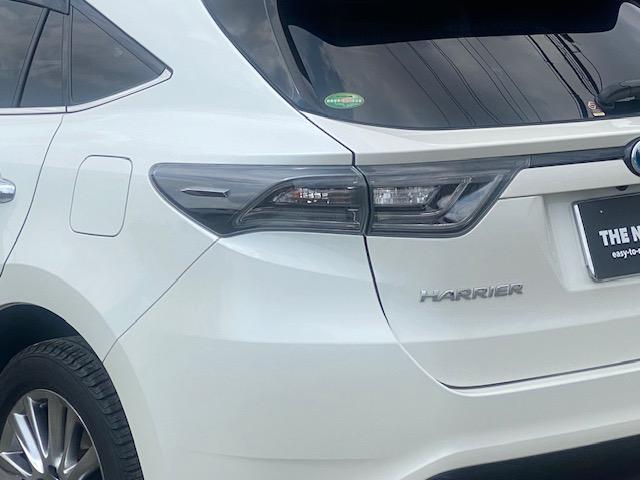 ハリアーハイブリッド プレミアム　４ＷＤ　ＥＴＣ　バックカメラ　ナビ　ＴＶ　オートクルーズコントロール　レーンアシスト　オートマチックハイビーム　ＬＥＤヘッドランプ　パワーシート　電動リアゲート　スマートキー（22枚目）