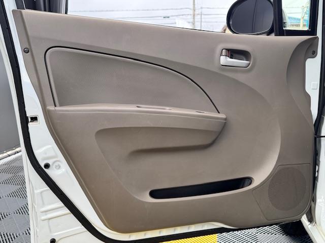 アルトエコ ＥＣＯ－Ｓ　アイドリングストップ　電動格納ミラー　ＣＶＴ　盗難防止システム　ＡＢＳ　ＣＤ　アルミホイール　衝突安全ボディ　エアコン　パワーステアリング　パワーウィンドウ（31枚目）