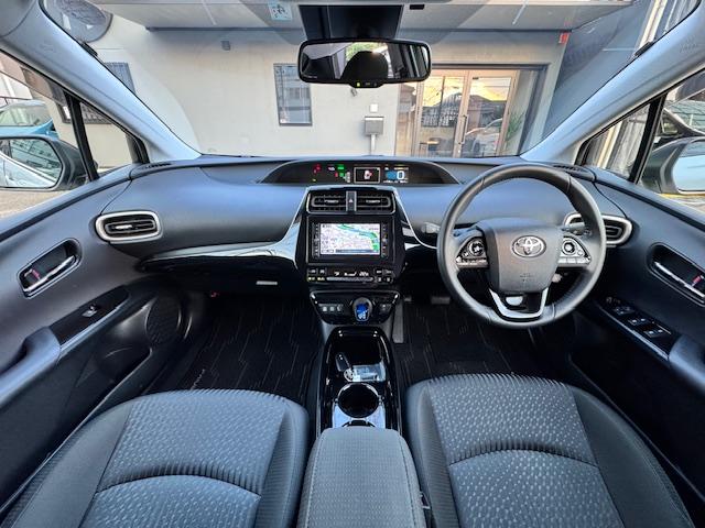 プリウス Sセーフティプラス ツートーン ツートンカラー ETC バックカメラ ナビ TV クリアランスソナー オートクルーズコントロール レーンアシスト パークアシスト 衝突被害軽減システム オートマチックハイビーム LEDヘッドランプ(2枚目)