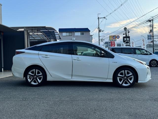 プリウス Sセーフティプラス ツートーン ツートンカラー ETC バックカメラ ナビ TV クリアランスソナー オートクルーズコントロール レーンアシスト パークアシスト 衝突被害軽減システム オートマチックハイビーム LEDヘッドランプ(14枚目)