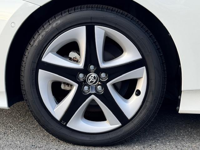 プリウス Sセーフティプラス ツートーン ツートンカラー ETC バックカメラ ナビ TV クリアランスソナー オートクルーズコントロール レーンアシスト パークアシスト 衝突被害軽減システム オートマチックハイビーム LEDヘッドランプ(20枚目)