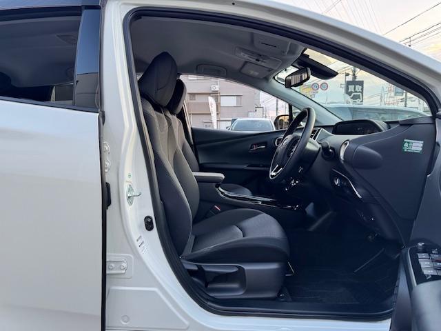 プリウス Sセーフティプラス ツートーン ツートンカラー ETC バックカメラ ナビ TV クリアランスソナー オートクルーズコントロール レーンアシスト パークアシスト 衝突被害軽減システム オートマチックハイビーム LEDヘッドランプ(34枚目)