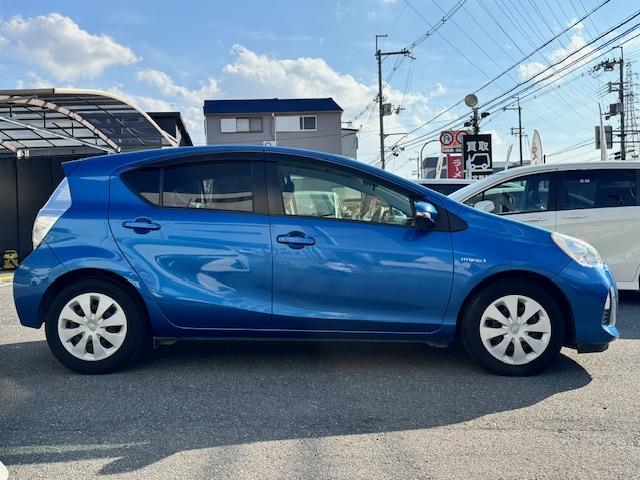 アクア S ドライブレコーダー ETC ナビ TV キーレスエントリー アイドリングストップ 電動格納ミラー シートヒーター CVT 衝突安全ボディ 記録簿 ABS ESC エアコン パワーステアリング(16枚目)