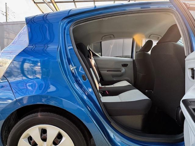 アクア S ドライブレコーダー ETC ナビ TV キーレスエントリー アイドリングストップ 電動格納ミラー シートヒーター CVT 衝突安全ボディ 記録簿 ABS ESC エアコン パワーステアリング(27枚目)